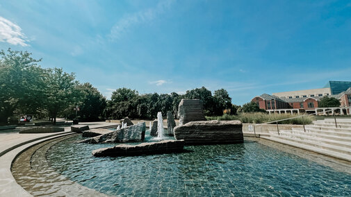 Broyhill Fountain outside the Nebraska Union